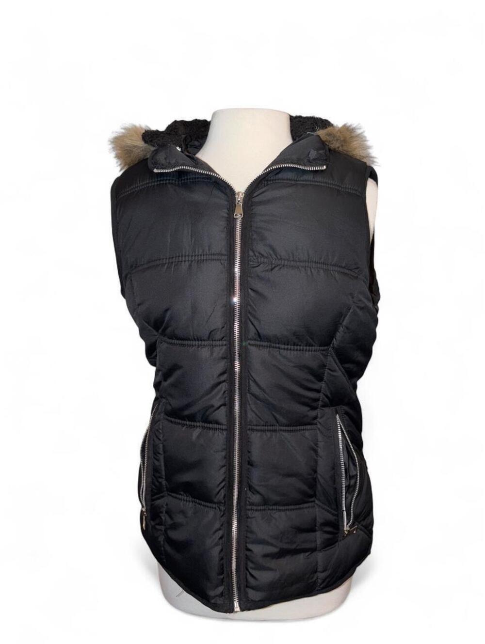 YMI Women's Black Quilted Puffer Vest with Faux-Fur Hood